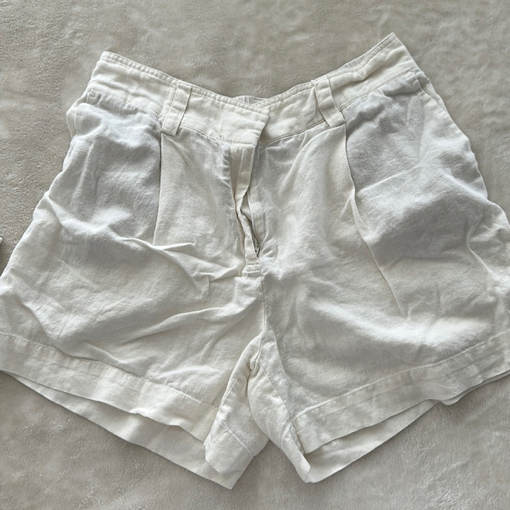 Linen shorts